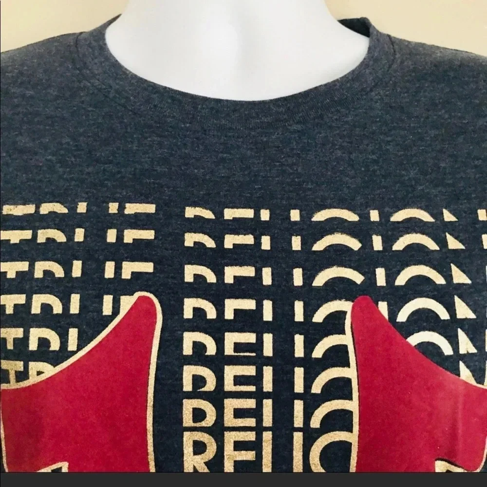 - Nwt! True Religion blue short sleeves T-shirt M